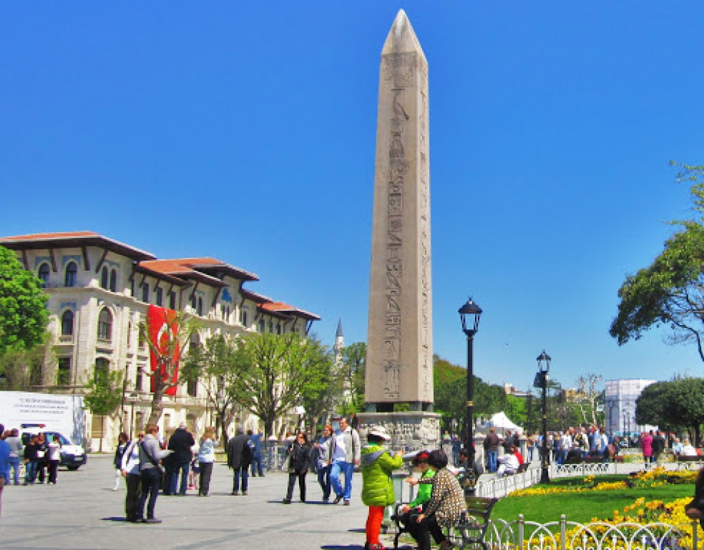 İSTANBUL GÜNÜ BİRLİK TURU